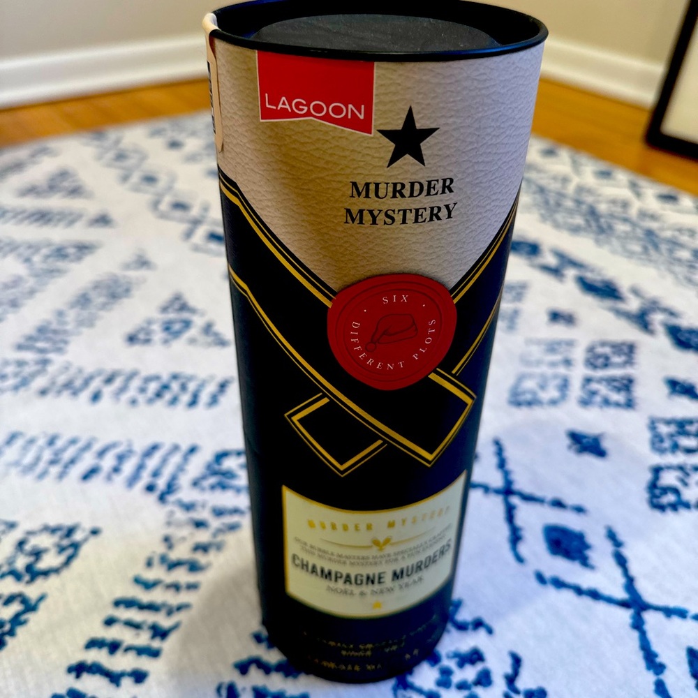 🛑SOLD!! - Murder Mystery Game - Champagne Style Packaging